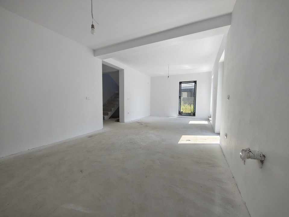 Duplex cu 4 camere, 105 mp utili | La cheie | Giroc 8, foxfort.ro