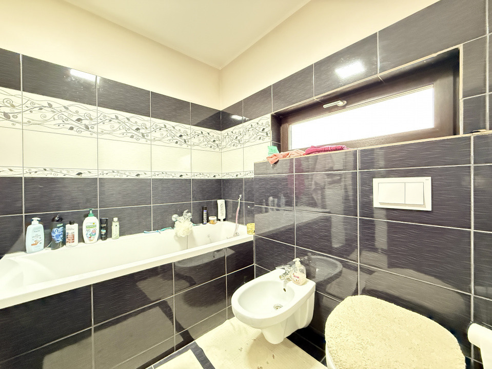 COMISION 0% | 5 camere | 160 mp utili | 617 mp teren | Giroc 8, foxfort.ro