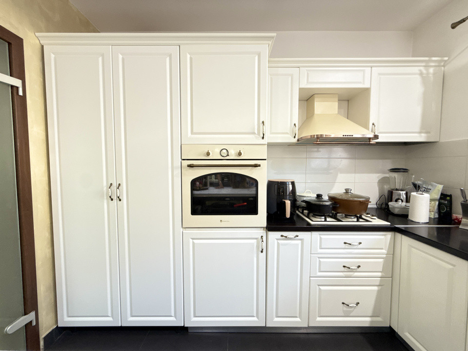COMISION 0% | 5 camere | 160 mp utili | 617 mp teren | Giroc 21, foxfort.ro