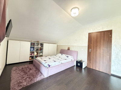 COMISION 0% | 5 camere | 160 mp utili | 617 mp teren | Giroc imagine mica 43, foxfort.ro