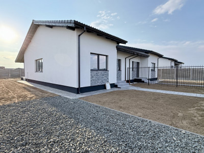 Duplex de vanzare, 3 camere pe parter + pod - Mosnita Veche imagine mica 2, foxfort.ro