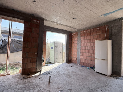 Duplex de vanzare, 5 camere despartit prin camera tehnica - Mosnita Noua imagine mica 8, foxfort.ro