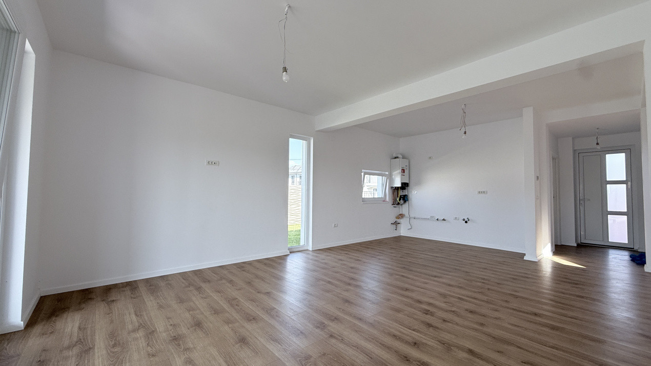 Duplex de vanzare, 5 camere despartit, cu toate utilitatile zona LIDL - Mosnita 4, foxfort.ro