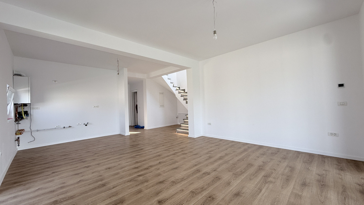 Duplex de vanzare, 5 camere despartit, cu toate utilitatile zona LIDL - Mosnita 5, foxfort.ro