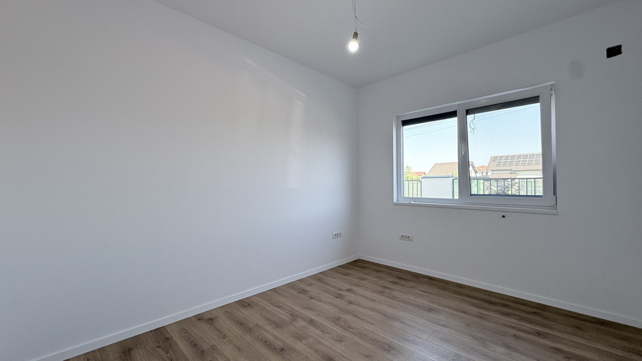 Duplex de vanzare, 5 camere despartit, cu toate utilitatile zona LIDL - Mosnita 6, foxfort.ro