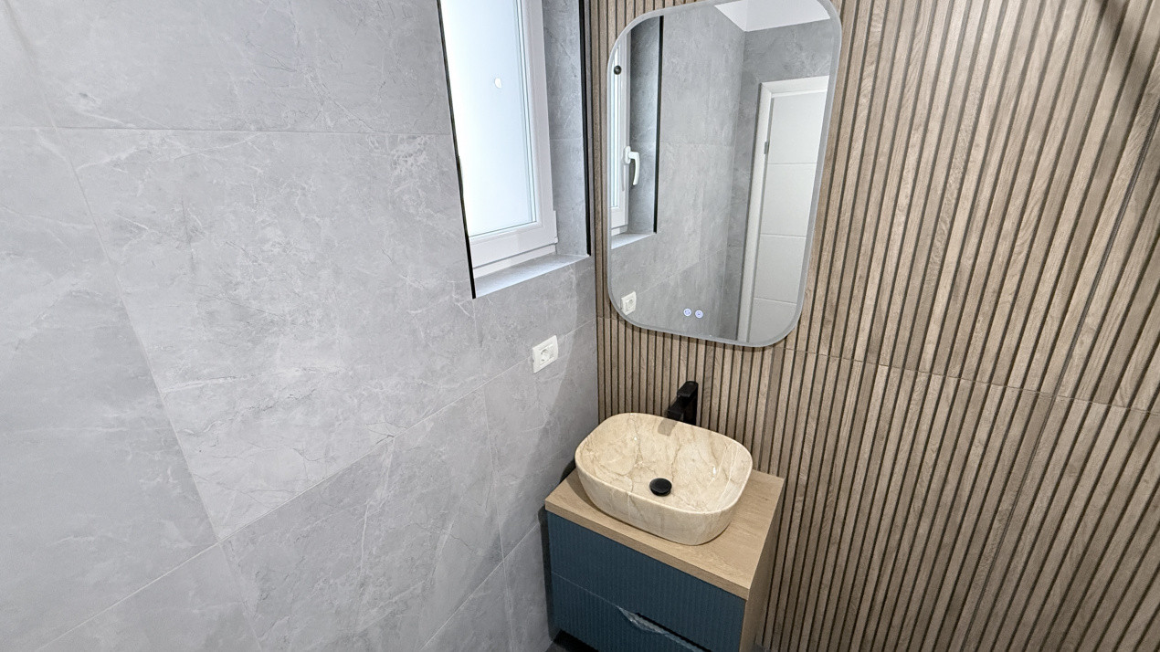 Duplex de vanzare, 5 camere despartit, cu toate utilitatile zona LIDL - Mosnita 19, foxfort.ro