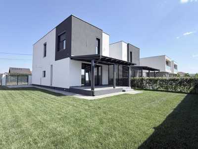 Duplex de vanzare, 5 camere despartit, cu toate utilitatile zona LIDL - Mosnita