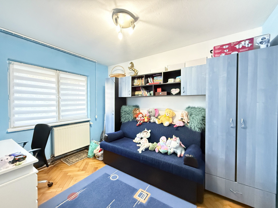 Apartament cu 3 camere, 68 mp, etaj 3, de vanzare in zona Torontalului 3, foxfort.ro