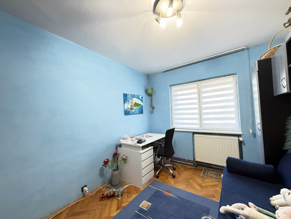 Apartament cu 3 camere, 68 mp, etaj 3, de vanzare in zona Torontalului 15, foxfort.ro