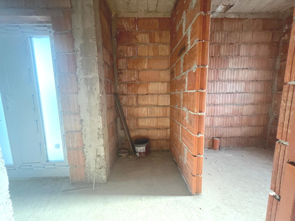 Duplex cu 4 camere, despartit prin camera tehnic - zona Urseni 15, foxfort.ro