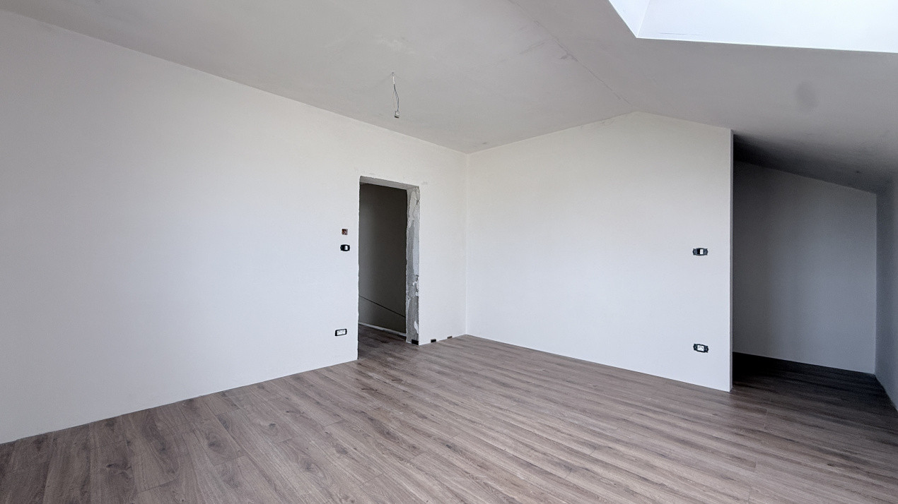 Duplex 4 camere de vanzare, zona Serena - Mosnita 8, foxfort.ro