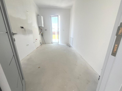 Duplex pe parter cu 4 camere si teren de 381 mp - zona Mosnita Noua imagine mica 4, foxfort.ro