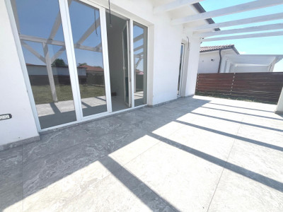 Duplex pe parter cu 4 camere si teren de 381 mp - zona Mosnita Noua imagine mica 8, foxfort.ro