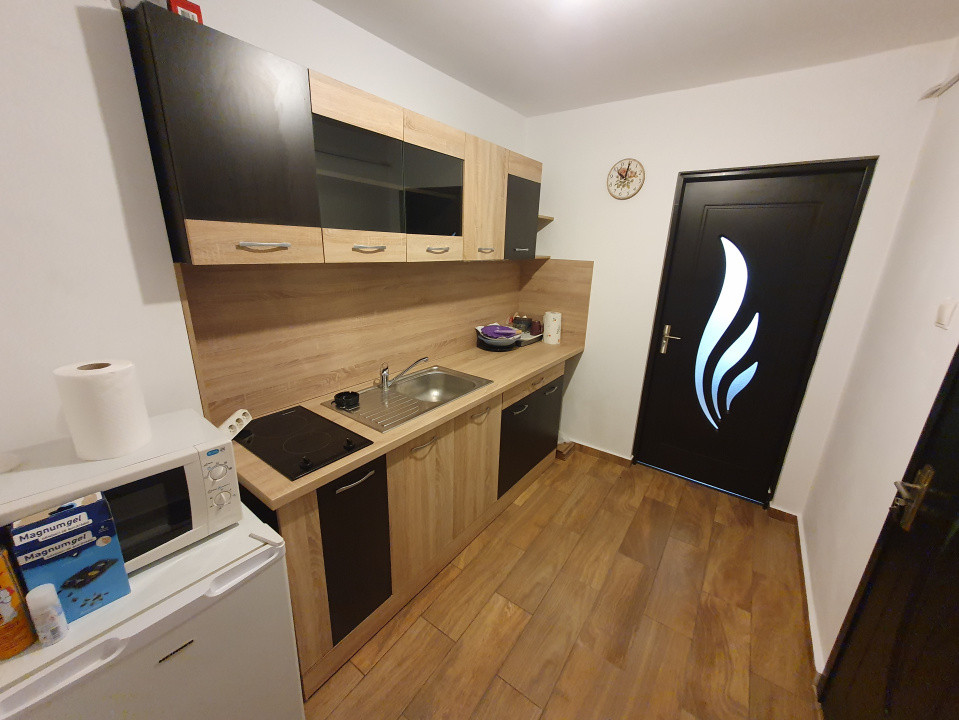 Garsoniera de inchiriat, etaj 3, Complexul Studentesc 5, foxfort.ro