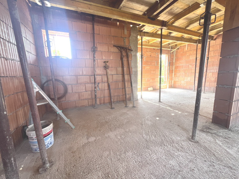 COMISION 0 % MOSNITA NOUA Duplex la vanzare etaj cu 4 camere 2, foxfort.ro