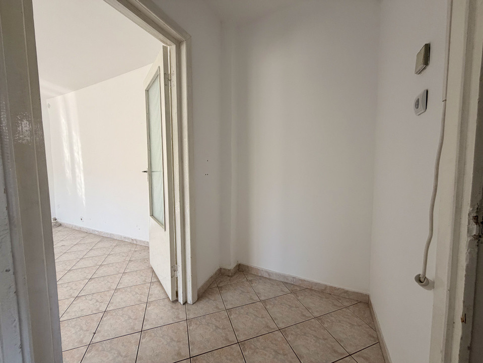 Etaj intermediar, 2 camere - 51 mp, Zona Liviu Rebreanu - Sagului 7, foxfort.ro