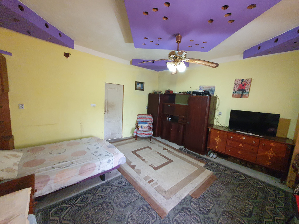 Casa individuala 4 camere si teren 2208 mp in Folea, comuna Voiteg 22, foxfort.ro