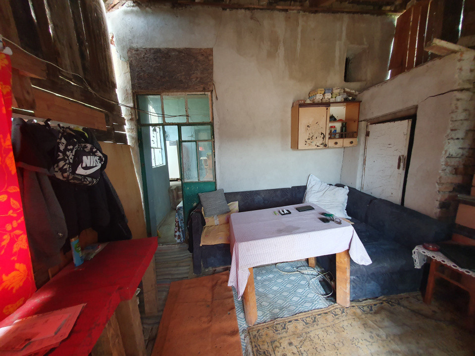 Casa individuala 4 camere si teren 2208 mp in Folea, comuna Voiteg 28, foxfort.ro