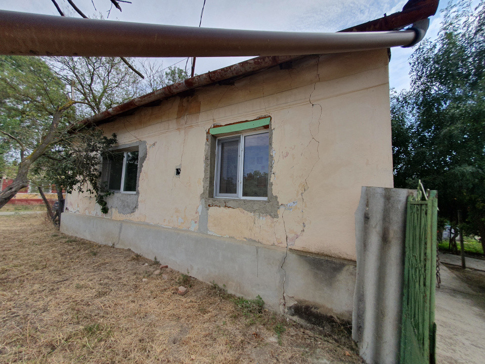 Casa individuala 4 camere si teren 2208 mp in Folea, comuna Voiteg 36, foxfort.ro