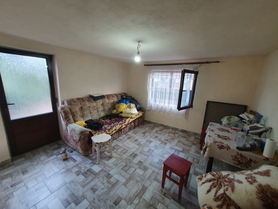 Casa individuala 6 camere si teren 1200 mp, in Gataia 10, foxfort.ro