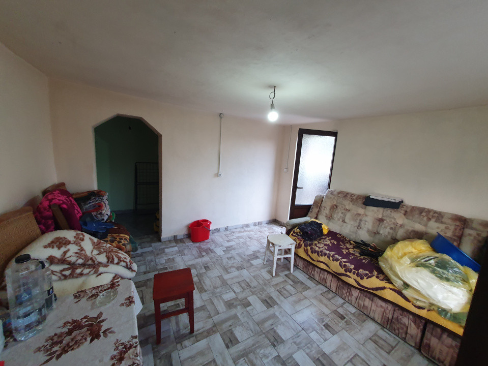 Casa individuala 6 camere si teren 1200 mp, in Gataia 13, foxfort.ro