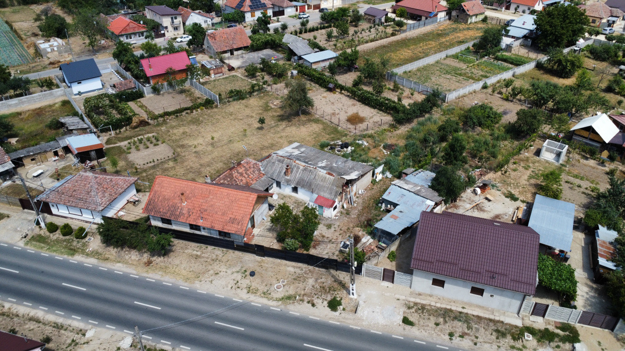 Casa individuala 6 camere si teren 1200 mp, in Gataia 23, foxfort.ro