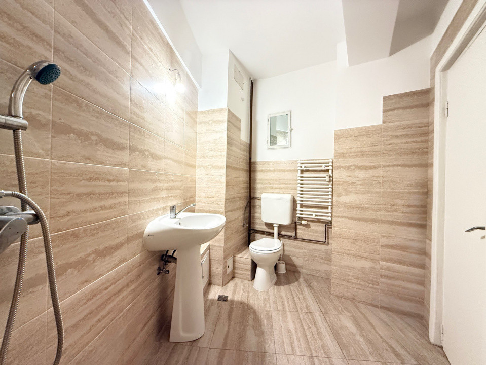 Apartament cu 3 camere, 65 mp, de vanzare, Zona Iosefin 5, foxfort.ro