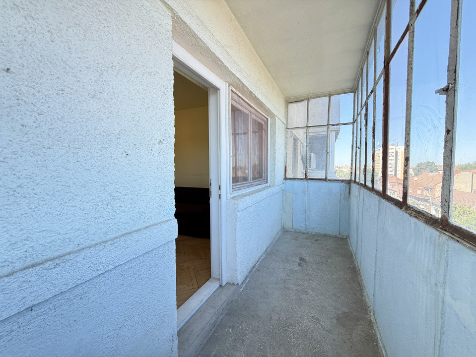 Apartament cu 3 camere, 65 mp, de vanzare, Zona Iosefin 10, foxfort.ro