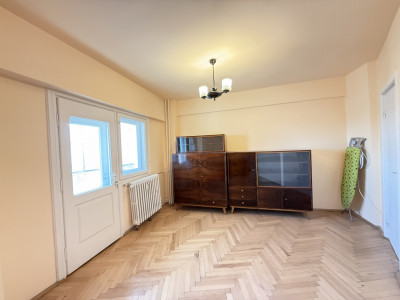 Apartament cu 3 camere, 65 mp, de vanzare, Zona Iosefin imagine mica 4, foxfort.ro