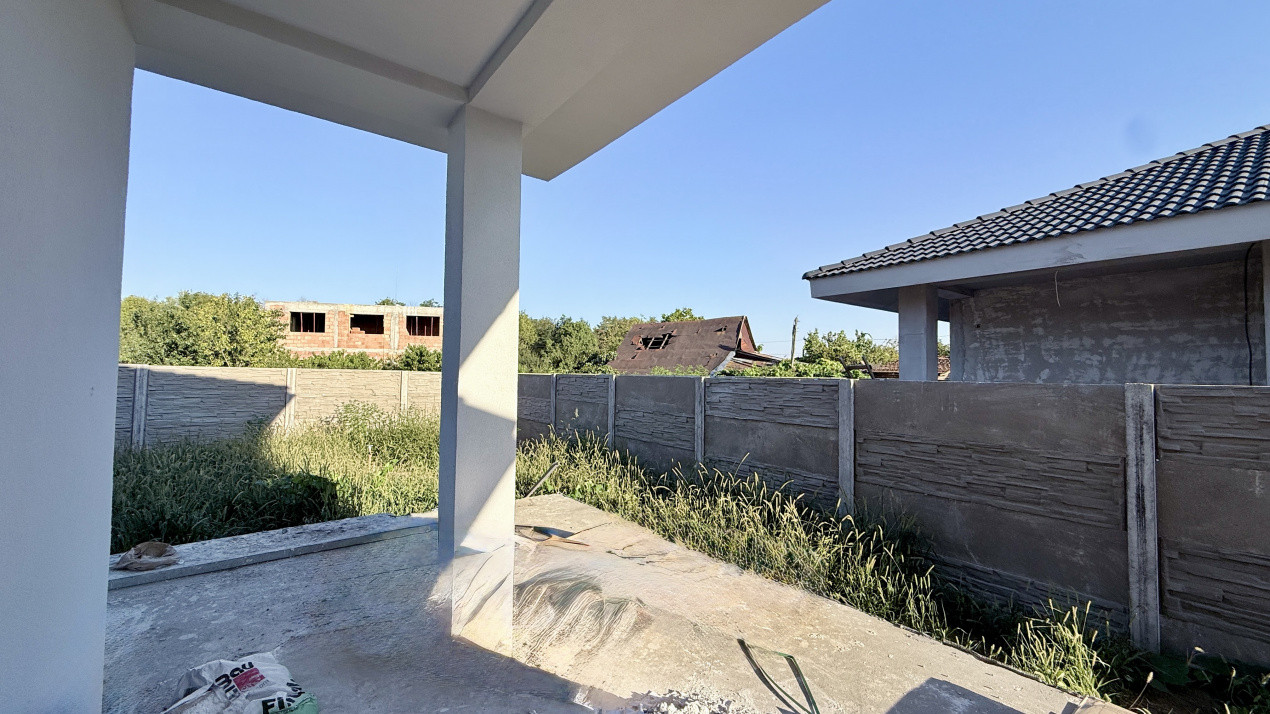 Duplex pe parter 3 camere Albina - Timis 11, foxfort.ro
