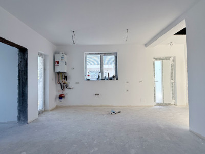 Duplex pe parter 3 camere Albina - Timis imagine mica 2, foxfort.ro