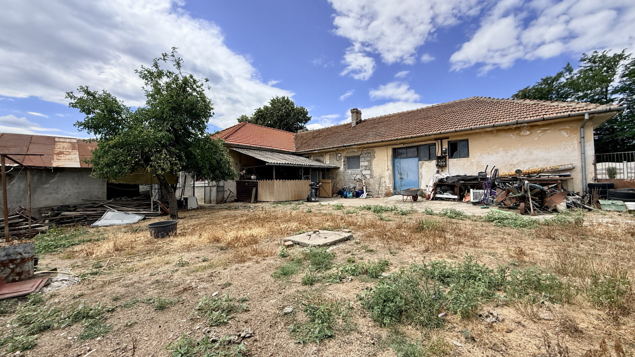 Comision 0% Casa 5 camere + 2540 mp teren + curent trifazic 27, foxfort.ro