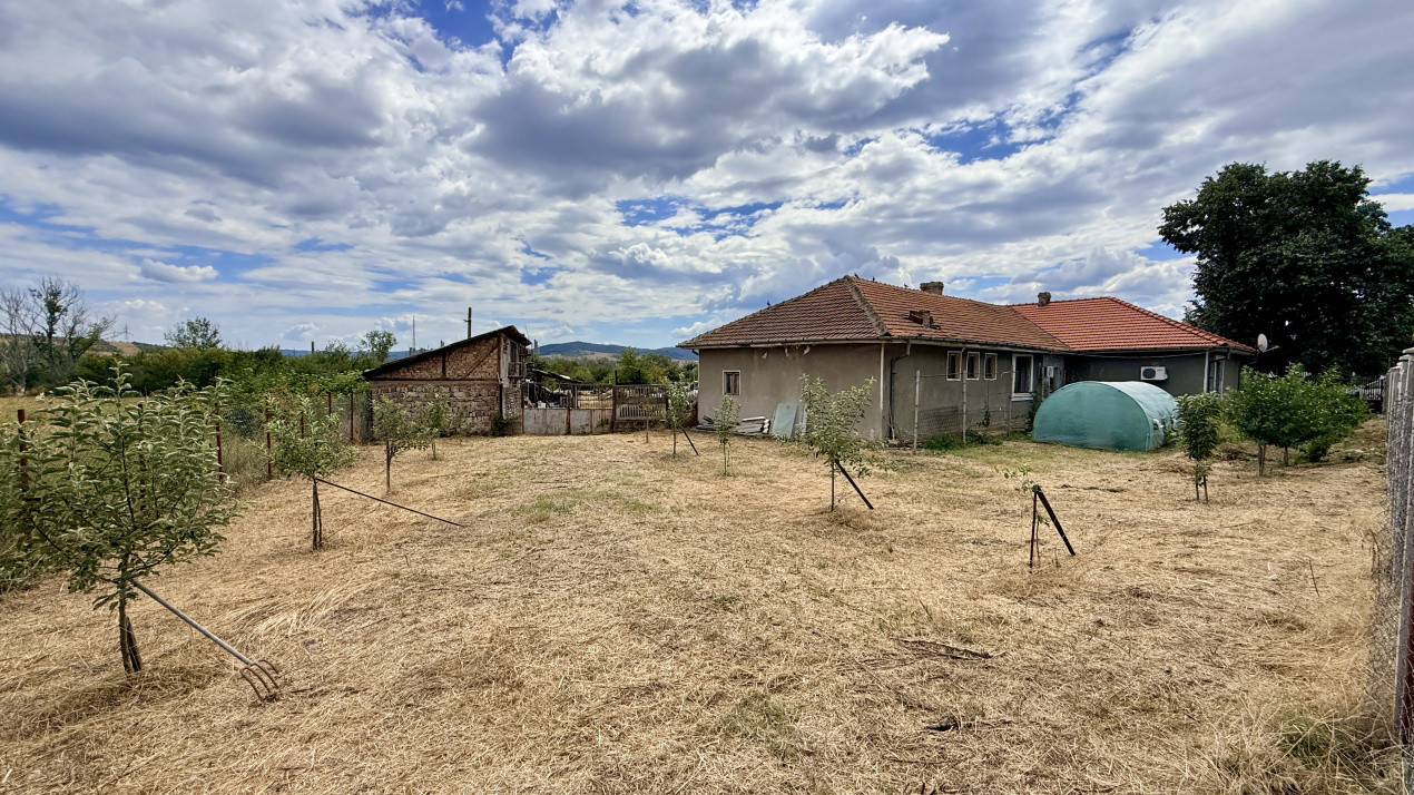 Comision 0% Casa 5 camere + 2540 mp teren + curent trifazic 28, foxfort.ro