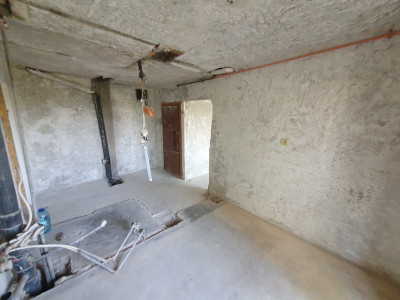 Apartament 3 camere decomandat, gata de renovat, Zona Freidorf imagine mica 9, foxfort.ro
