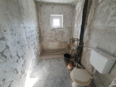 Apartament 3 camere decomandat, gata de renovat, Zona Freidorf imagine mica 25, foxfort.ro