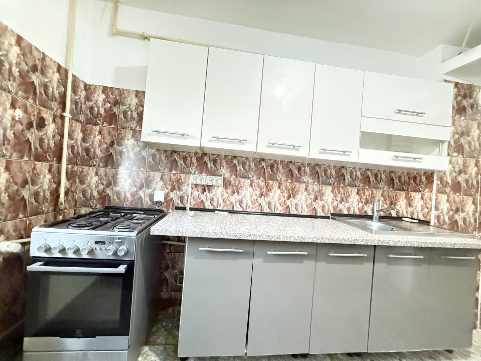 Apartament cu 3 camere | 56 mp | Parter | Zona Lipovei 18, foxfort.ro