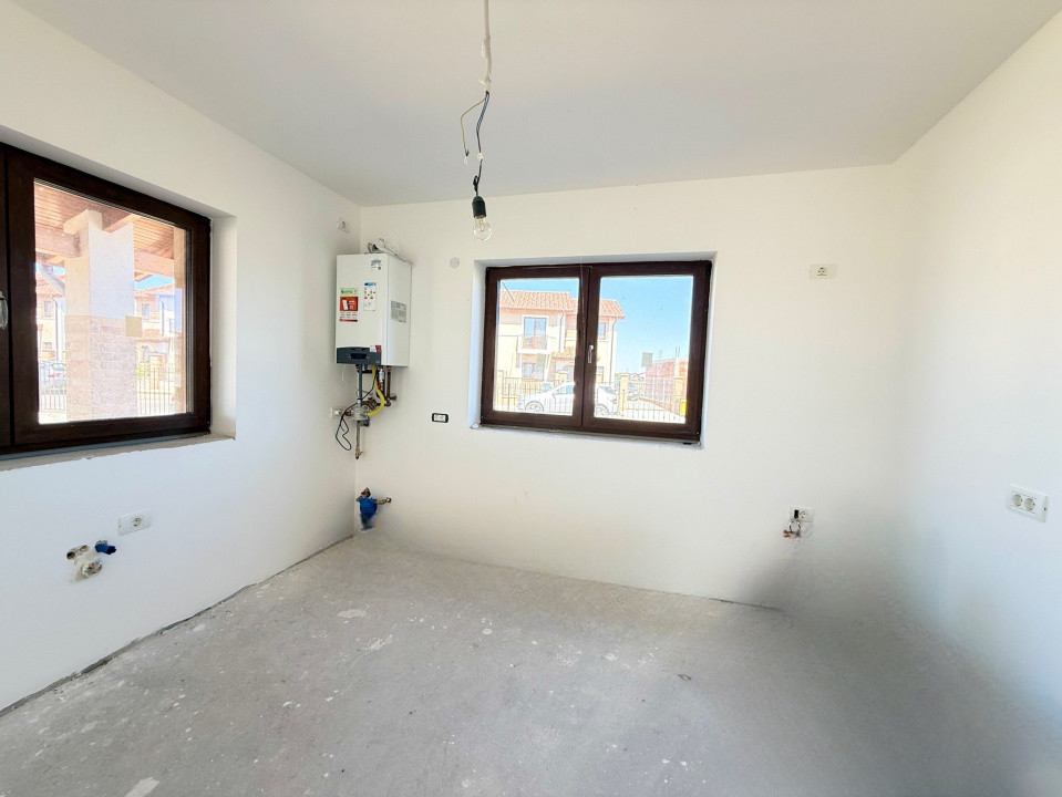 Casa individuala cu 5 camere | 583 mp teren | Toate utilitatile | Sacalaz 5, foxfort.ro