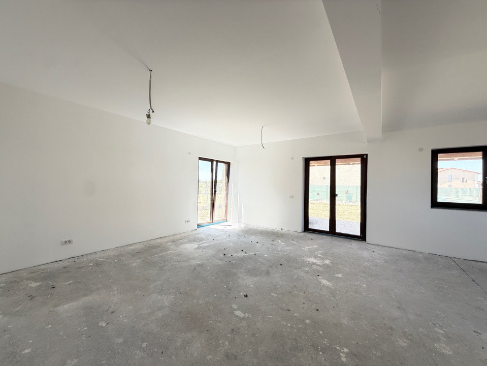 Casa individuala cu 5 camere | 583 mp teren | Toate utilitatile | Sacalaz 17, foxfort.ro