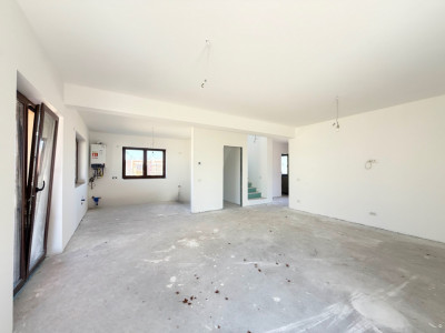 Casa individuala cu 5 camere | 583 mp teren | Toate utilitatile | Sacalaz