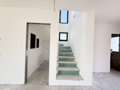 Casa individuala cu 5 camere | 583 mp teren | Toate utilitatile | Sacalaz imagine mica 4, foxfort.ro