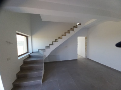 Duplex cu 4 camere, teren individual de 259 mp si terasa de 20 mp, in Plopi imagine mica 9, foxfort.ro