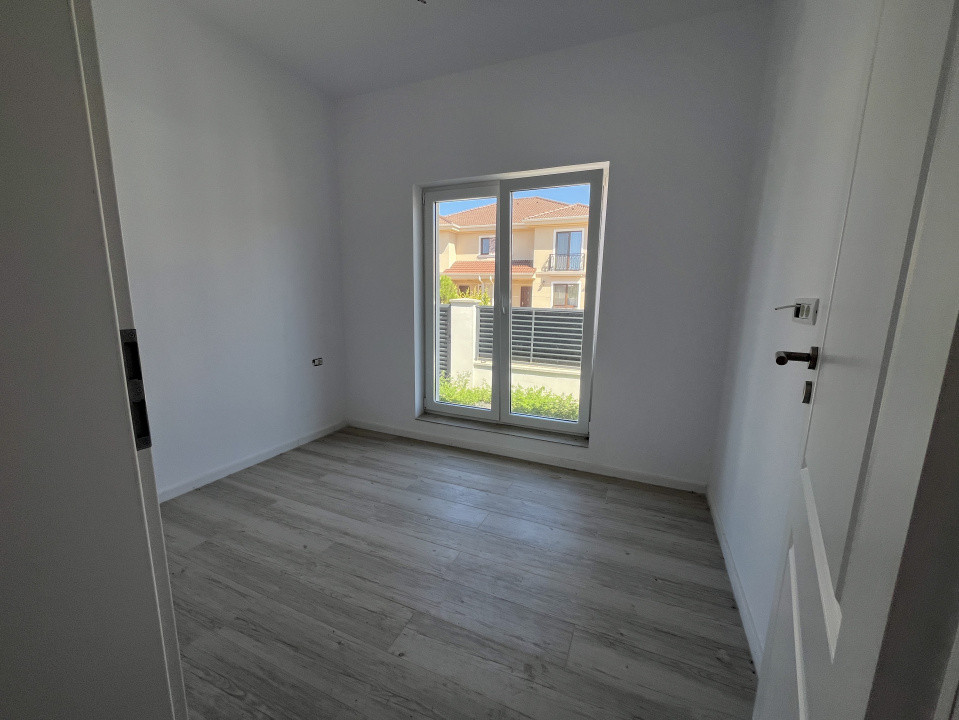 Duplex cu 4 camere si teren de 250 mp - Mosnita Noua 6, foxfort.ro