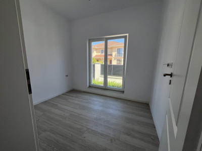 Duplex cu 4 camere si teren de 250 mp - Mosnita Noua imagine mica 6, foxfort.ro