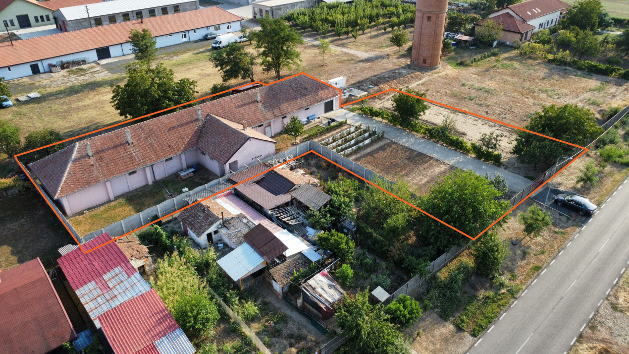 Spatiu de productie, 10 incaperi, 382 mp utili, 1800 mp teren, Peciu Nou 3, foxfort.ro