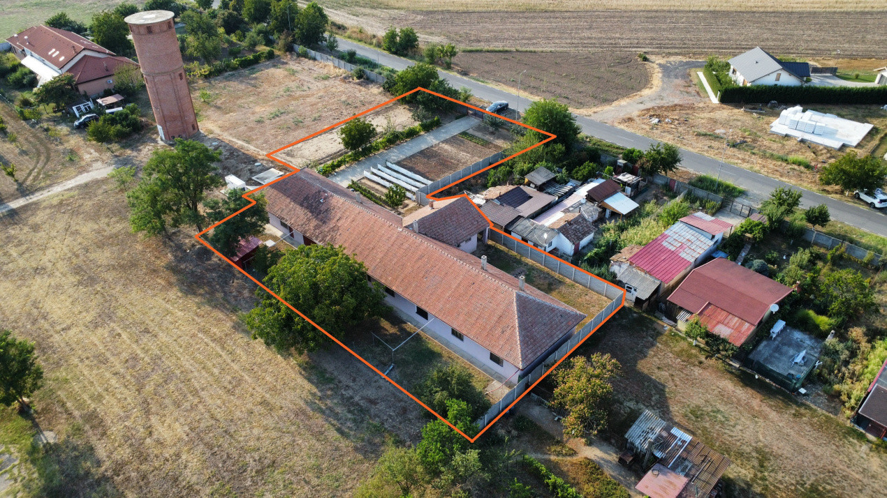 Spatiu de productie, 10 incaperi, 382 mp utili, 1800 mp teren, Peciu Nou 4, foxfort.ro