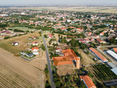 Spatiu de productie, 10 incaperi, 382 mp utili, 1800 mp teren, Peciu Nou imagine mica 2, foxfort.ro