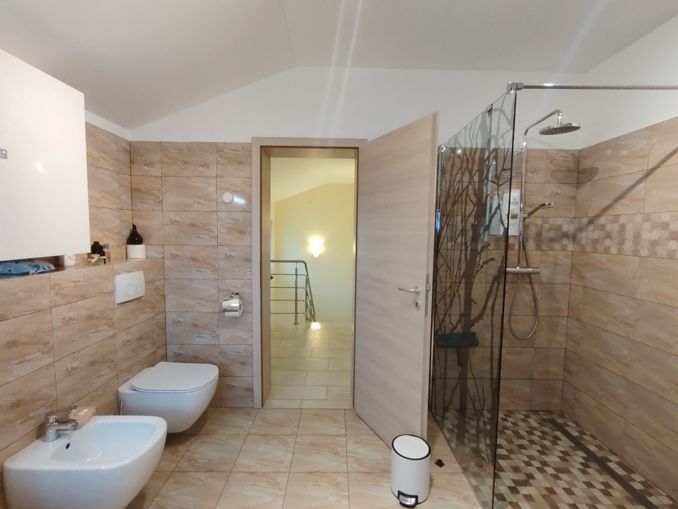 COMISION 0% Casa individuala cu 6 camere de vanzare in Giroc – V10335 15, foxfort.ro