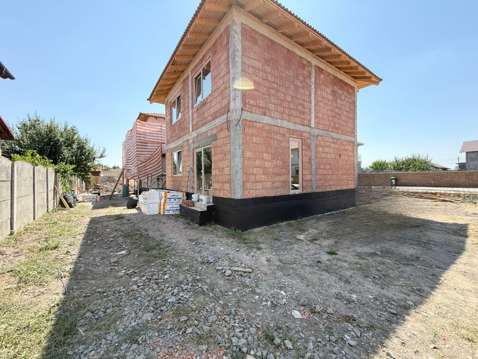 Duplex cu 4 camere | 101 mp utili | 390 mp teren | Toate utilitatile | Sacalaz  1, foxfort.ro