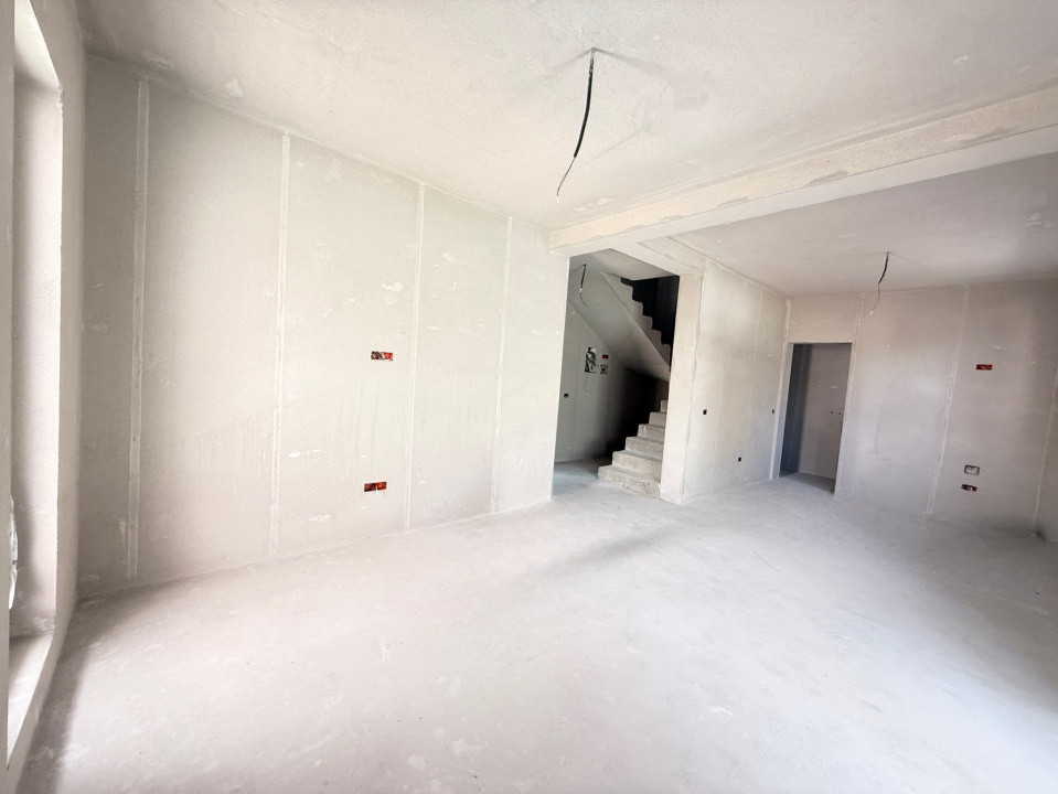 Duplex cu 4 camere | 101 mp utili | 390 mp teren | Toate utilitatile | Sacalaz  23, foxfort.ro