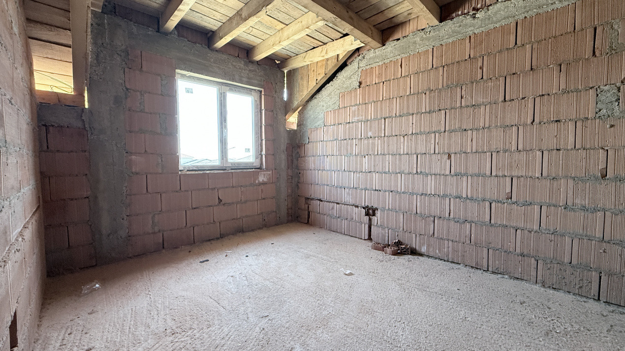 Duplex de vanzare 4 camere Drumul Boilor - Mosnita 10, foxfort.ro